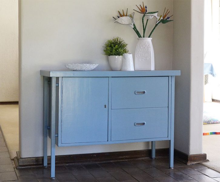 Your Guide to Painting Furniture the Easy Way | www.windmillprotea.com