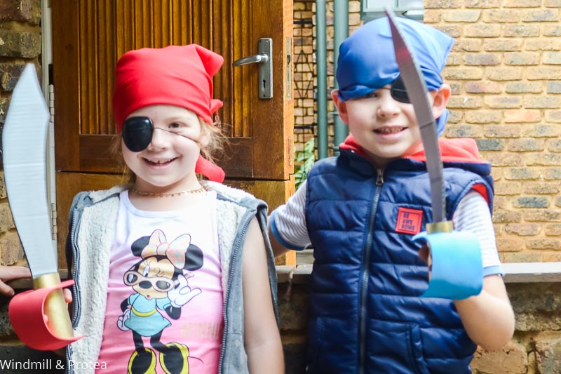 Kids dressed up as pirates